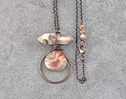 Crazy Lace Agate and Hammered Copper Wire Neckace