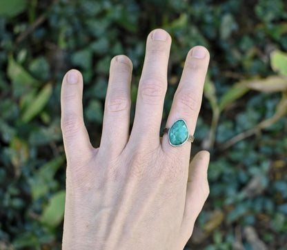 Faceted Emerald and Sterling Silver Ring, Size 7.75, Rustic Silversmith Jewelry