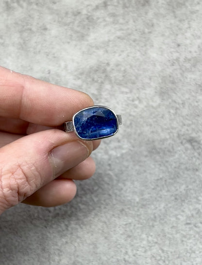 Blue Sapphire and Sterling Silver Ring, Size 7, Faceted Gemstone Metalsmith Jewelry