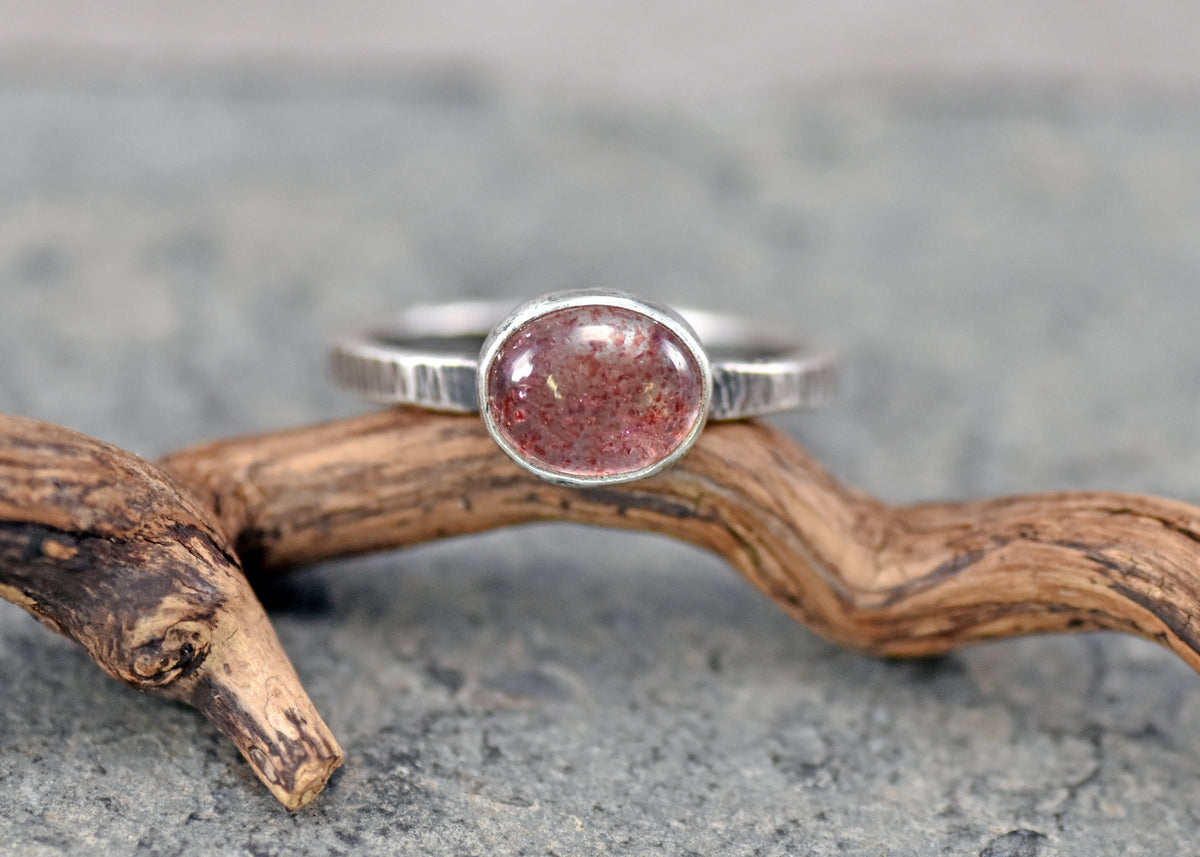 Strawberry Quartz and Sterling Silver Ring Size 8.5